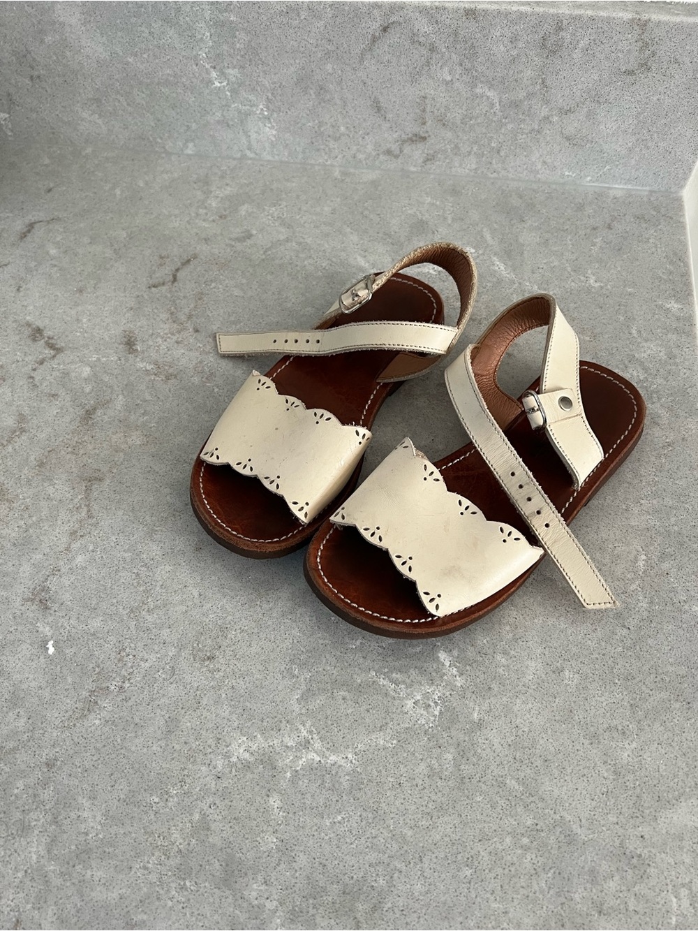 Cream Scallop Leather Girl’s Sandals